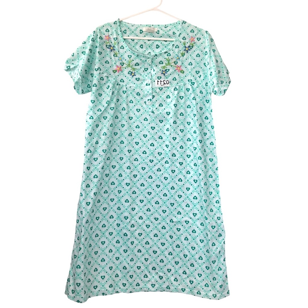 (211) Diva Green Hearts House Robe Chemise w/Embroidery Floral Details (Lg)